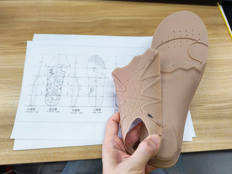 Hiking insole mold and 2D design drawing for custom insole development